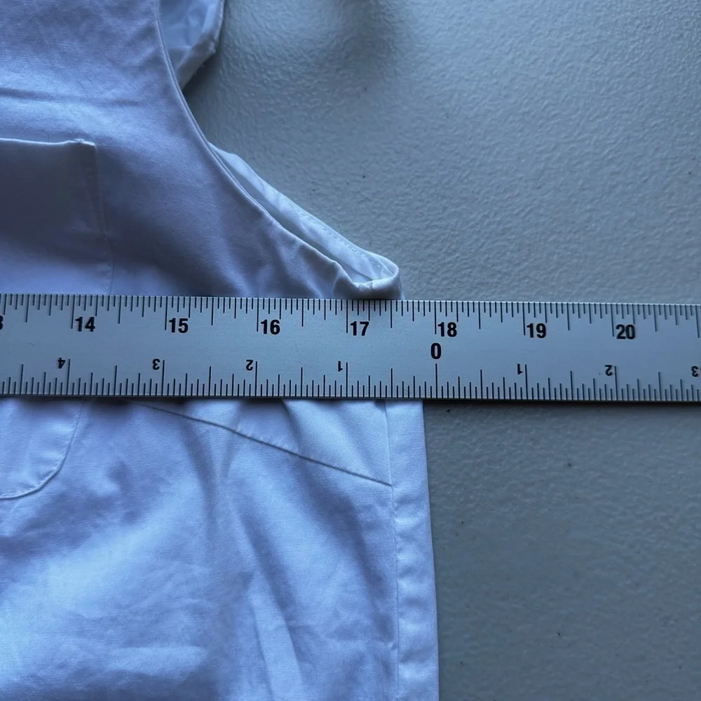 Kate Spade White and Navy Sleeveless Button Down Shirt